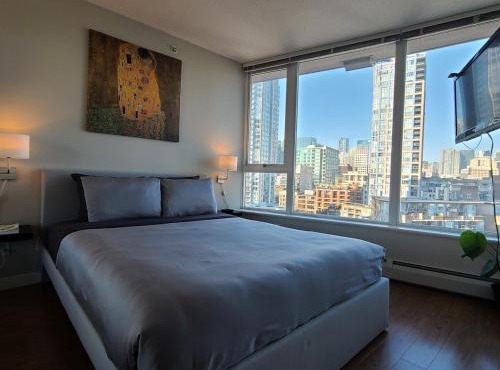 Charming Abode Downtown Vancouver