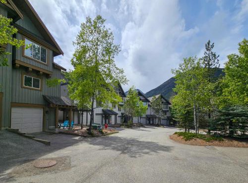 Hearthstone Townhomes by StayIn