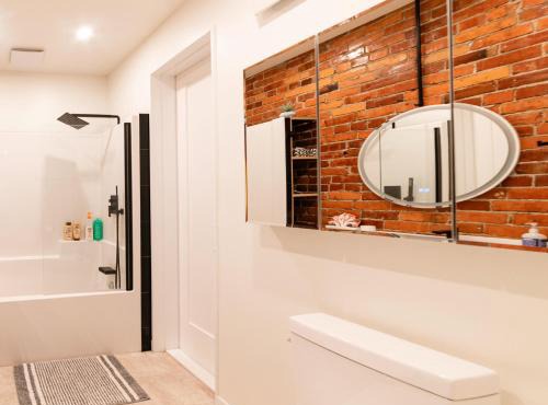 Stylish downtown apartment in Grand Forks, BC