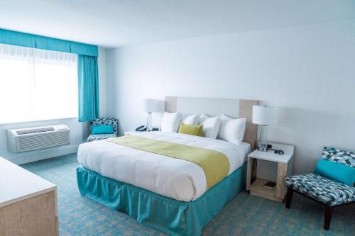 Coast Langley City Hotel & Convention Centre