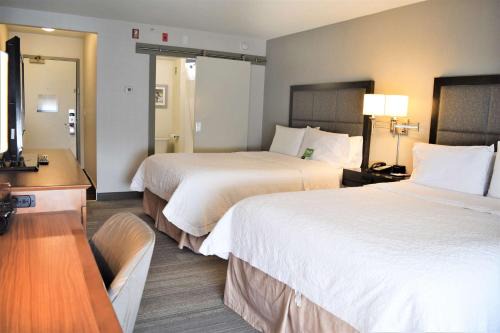 Hampton Inn & Suites by Hilton Calgary University NW
