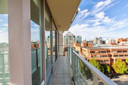 Waterfalls Hotel in Downtown With Stunning Views!