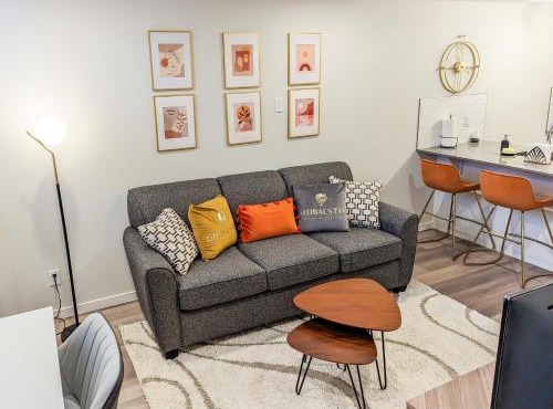 GlobalStay Cranbrook Townhome Suites