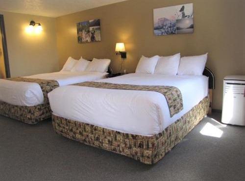 Bear Country Inn and Suites