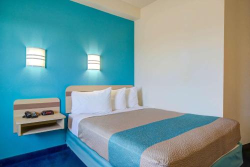 Motel 6-Grande Prairie, AB