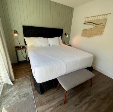 Waterton Glacier Suites