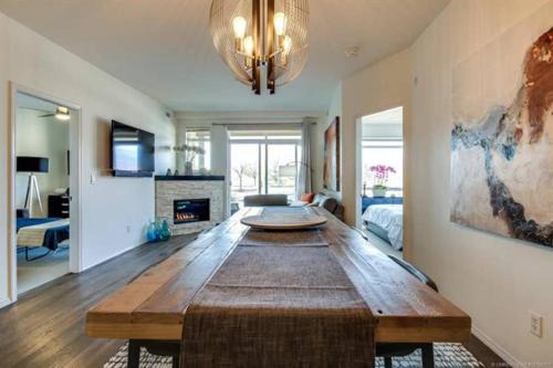 Tranquil Waterfront Condo