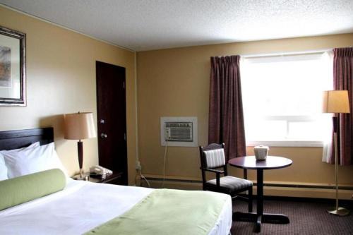 Acorn Motel