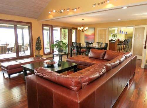 A View of the Lake B & B
