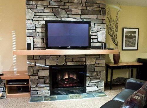 Pinnacle Ridge Chalets by Fernie Lodging Co