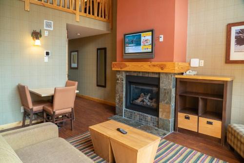 Fox Hotel 