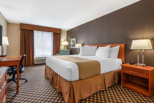 Strathmore Inn 
